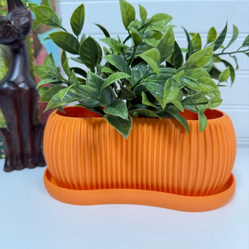 Terra Planter, Indoor Planter with Drainage Tray, Tabletop Planter, Ridged